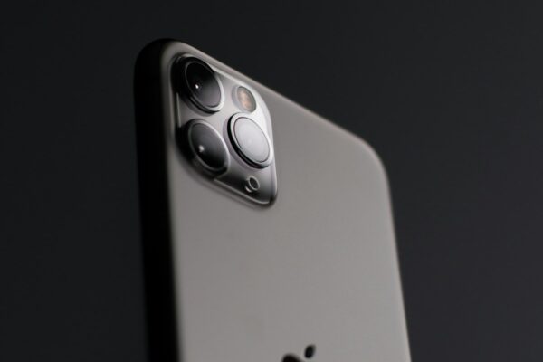 iPhone 16 con Camera Control