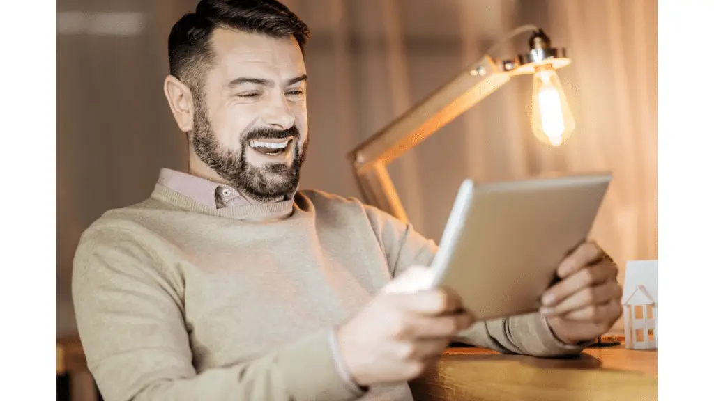 guía sobre cómo ganar dinero viendo vídeos en internet